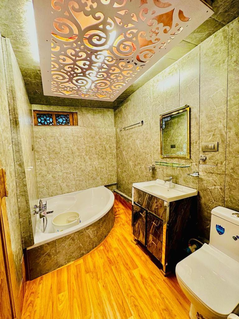 Hotel New Zealand Group Of Houseboats Srīnagar Exterior foto